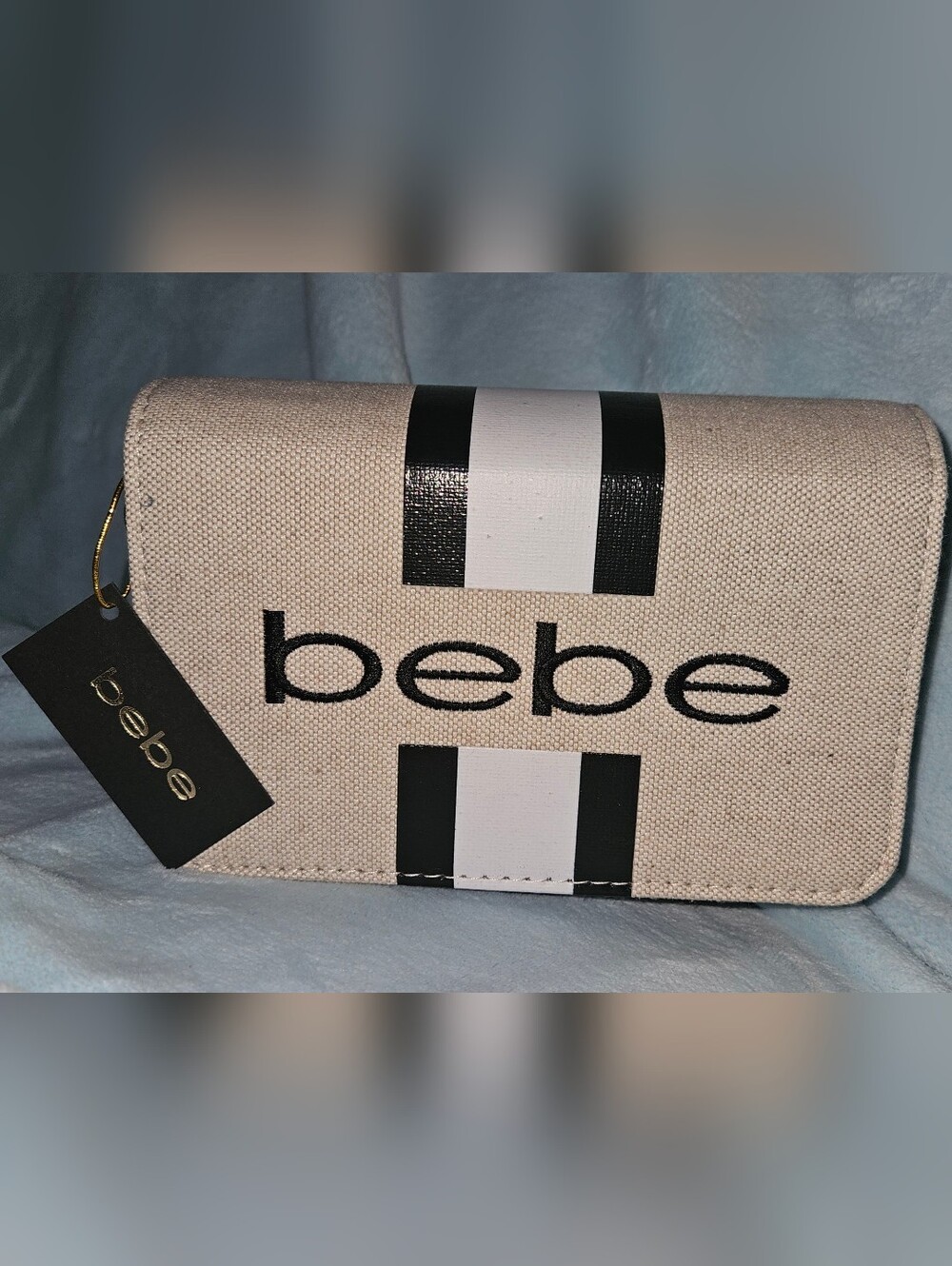 NWT bebe Canvas Crossbody Bag - Picture 3 of 13